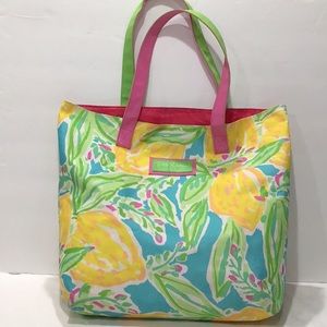 Lilly Pulitzer/Estee Lauder tote bag in gently used condition
